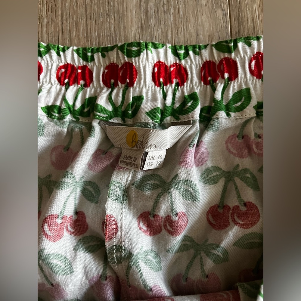Boden Women’s Pajama Shorts Ivory Cherries Drawstring Waist - Size 12 - Picture 4 of 6